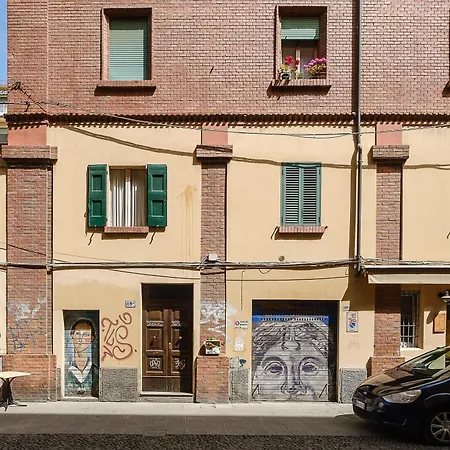A Pochi Passi Da Piazza Maggiore By Wonderful Italy アパート ボローニャ